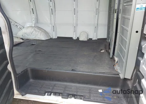 2011 Chevrolet Express 2500 Work Van from USA, damaged, VIN 1GCWGFCG6B1132632